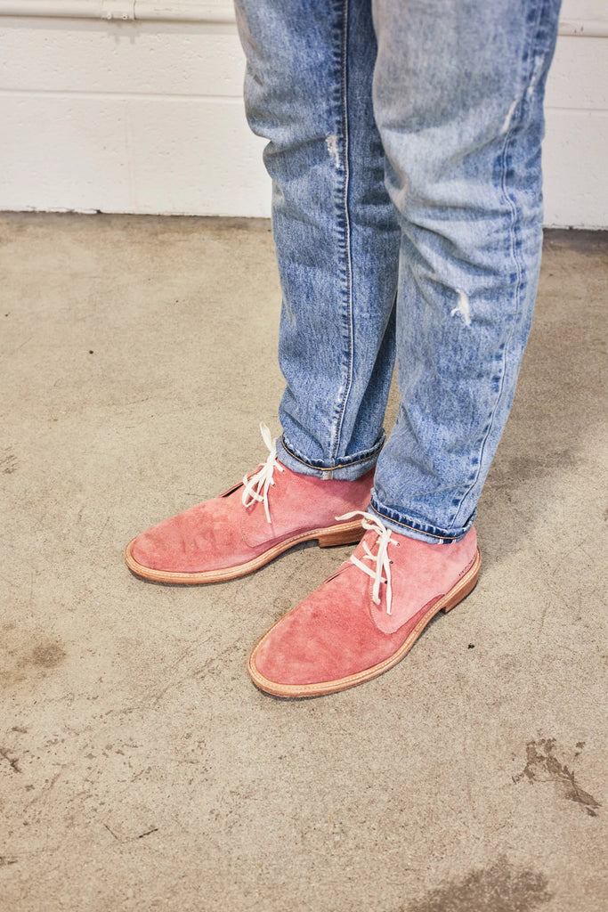 How to find the perfect pair of men's pink boots