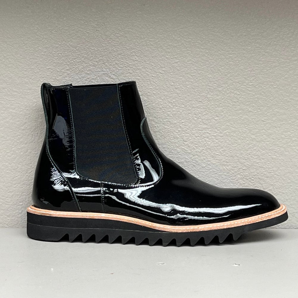 Chelsea Boot with Rubber Sole